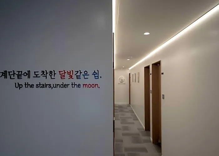 Dalstair Jongno 3*