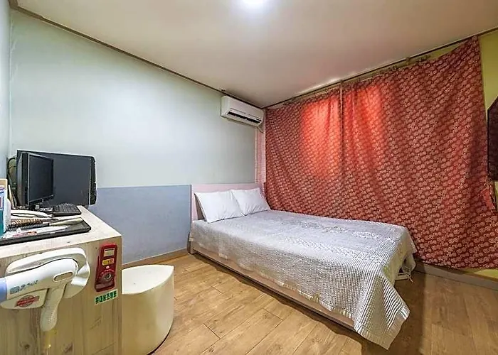 Dalstair Jongno 3*